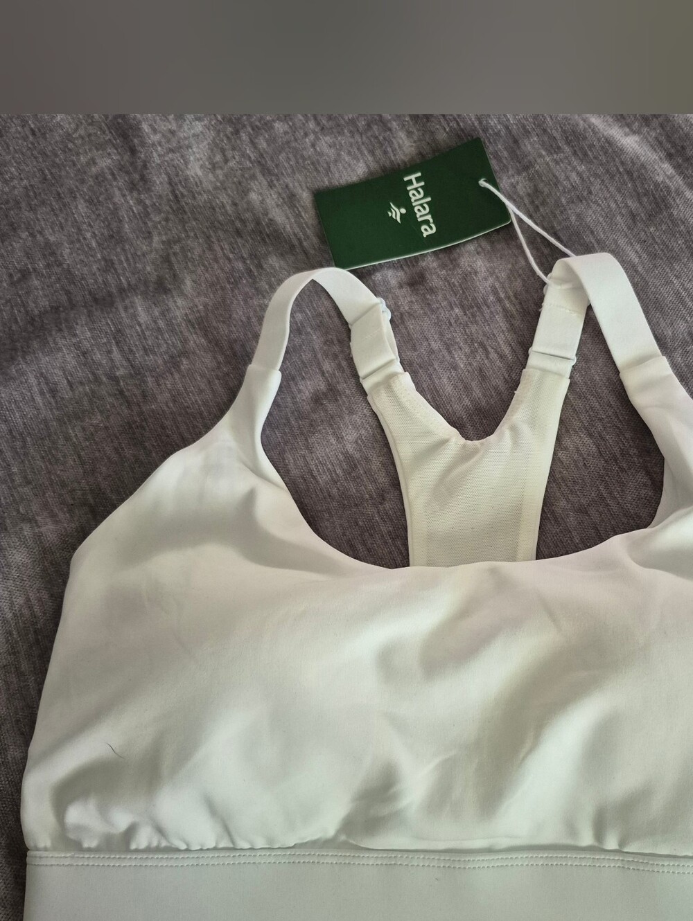 HALARA NWT White Racerback Sports Bra with Adjustable Straps